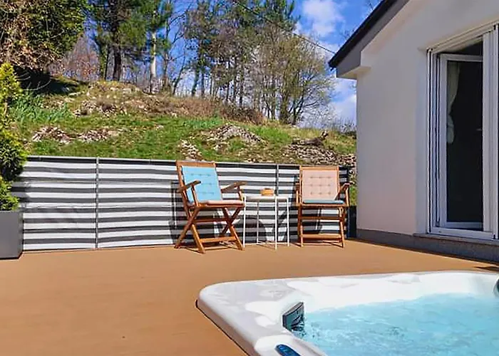 بيت للعطل 2 Bedroom Nice Home In Veprinac *